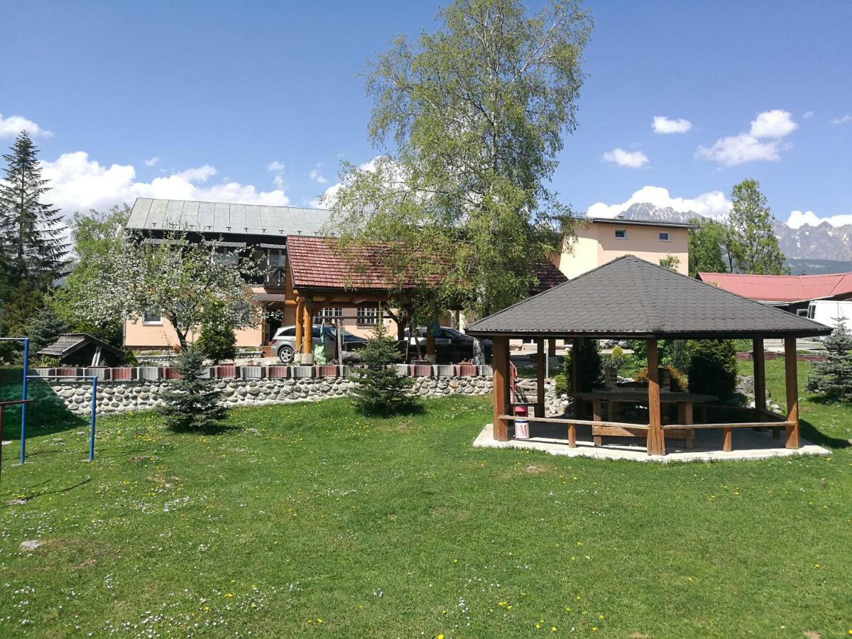 Penzion Monty Ranch Vysoke Tatry Stola Hotel Ngoại thất bức ảnh