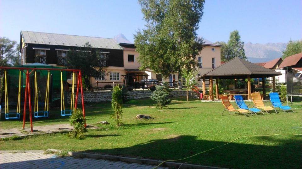 Penzion Monty Ranch Vysoke Tatry Stola Hotel Ngoại thất bức ảnh